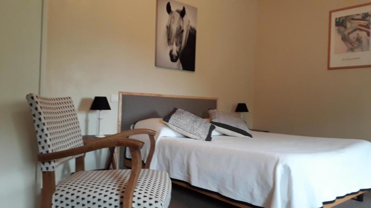 Au Château Juillac Juillac  Chambre photo