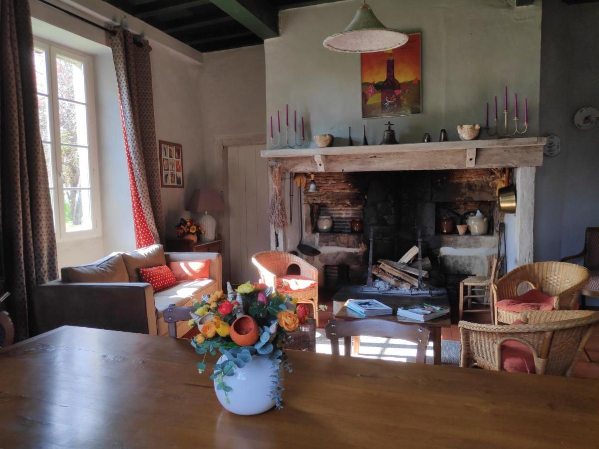 Au Château Juillac Juillac  Extérieur photo